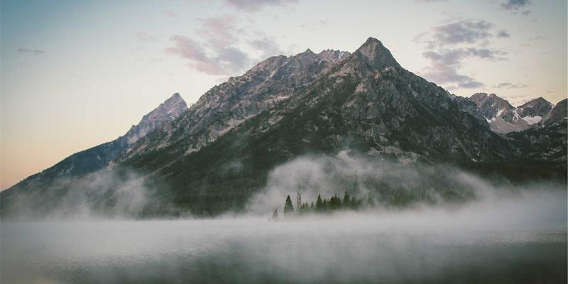 乐乐1061主持人IP打造：如何将播音员塑造成社区意见领袖与信任节点