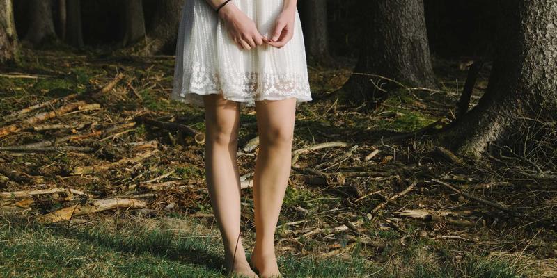 乐乐1061广告创意如何巧妙植入本地文化元素，深度连接本地资讯与听众情感