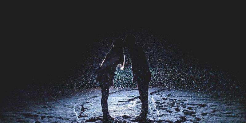 乐乐1061节假日特别策划：用本地资讯与主题节目，深耕节庆文化与家庭收听习惯